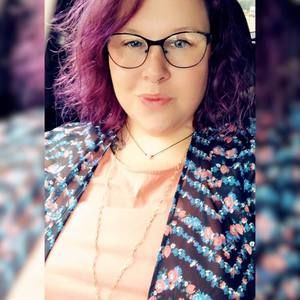 Meet your Posher, April